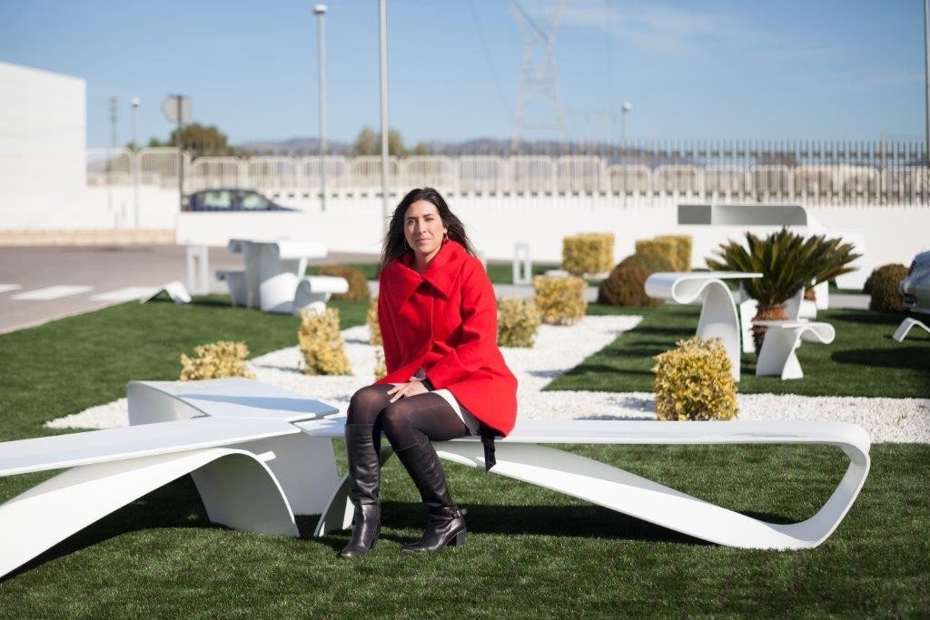 KRION® presenta en su nuevo showroom el mobiliario de Verónica Martínez