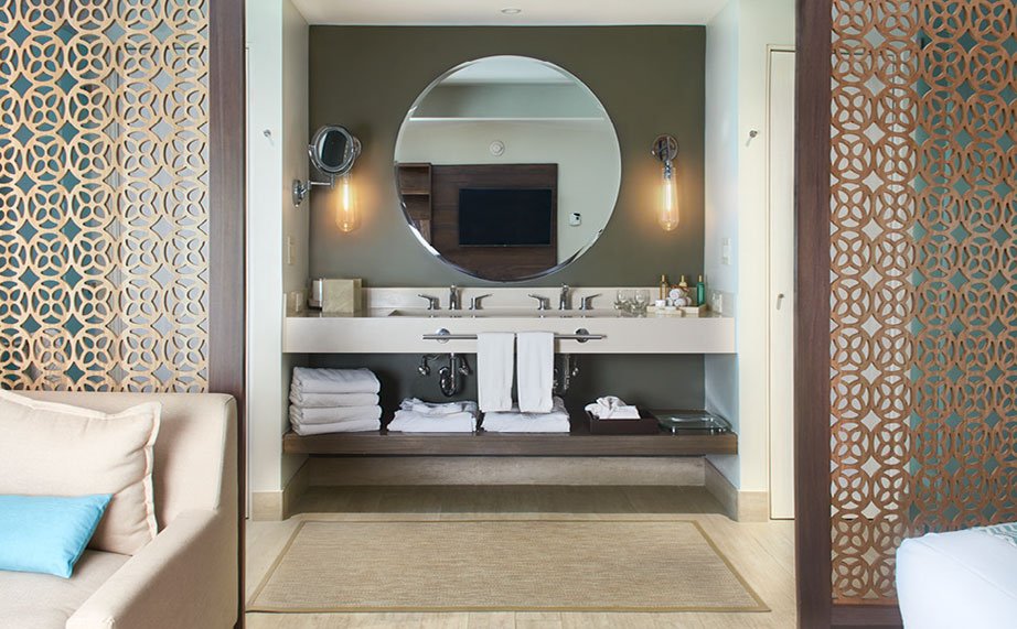 KRION® de  la mano de Superficies, S.A. en el Resorts Secrets Papagayo Costa Rica - Solid Surface