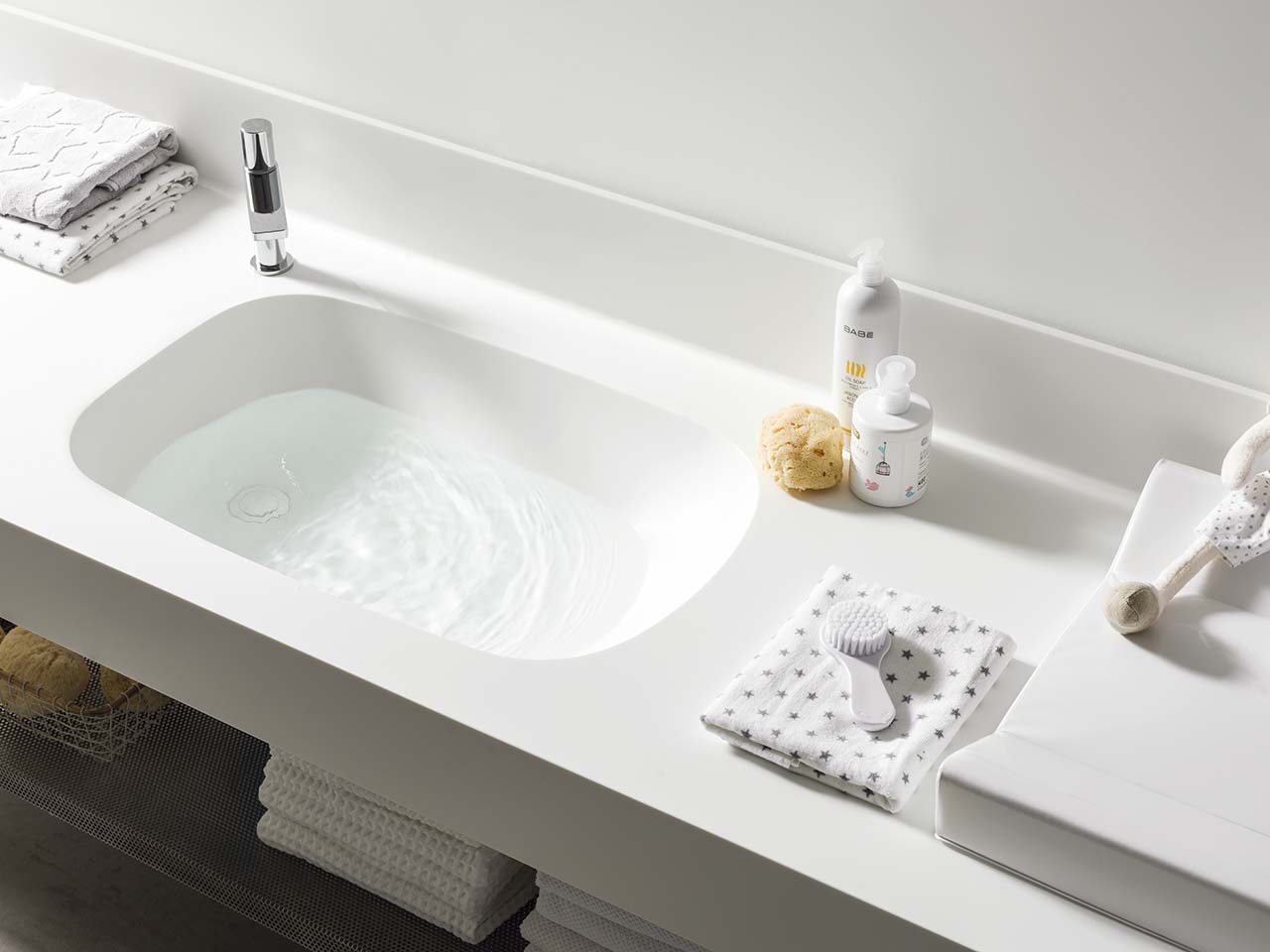  Bañeras de Solid Surface Krion® Basic T802 Babybath - 70x42 cm 