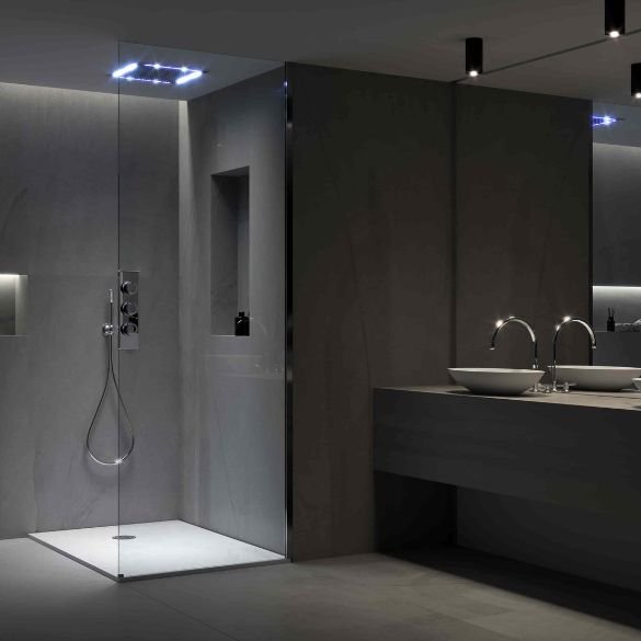 baño moderno con plato de ducha