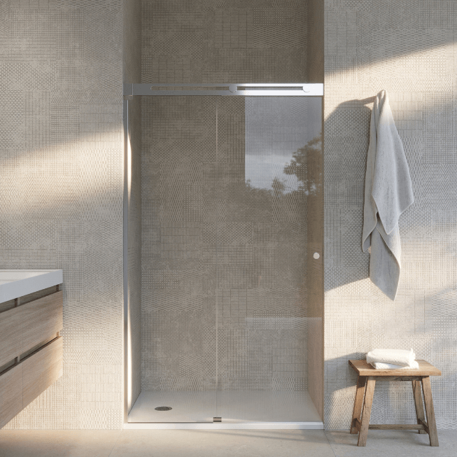 Minimalist bathroom Silke Krion shower enclosure